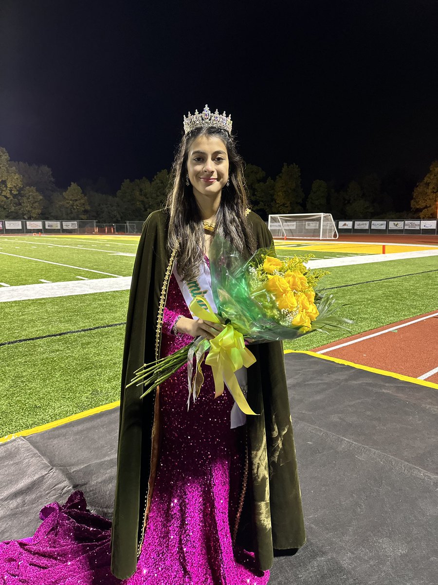 FRStuCo1's tweet photo. Congratulations, Yasmine! https://t.co/TTxjabecI8
