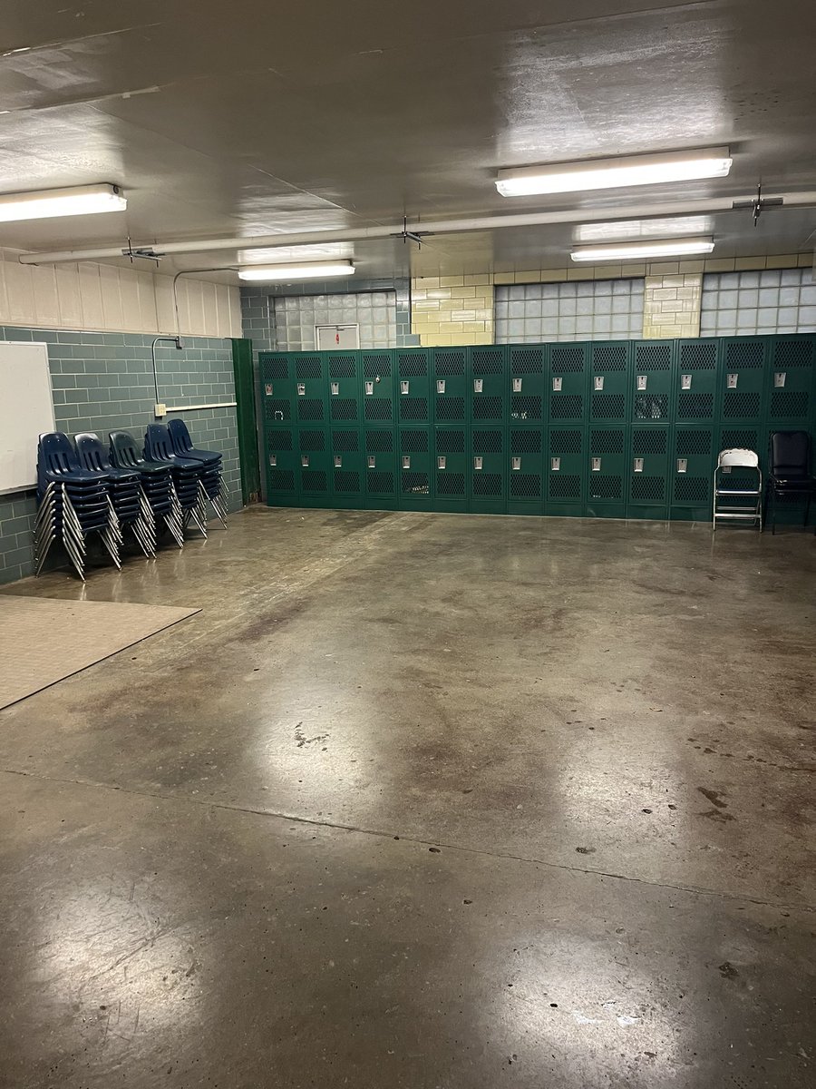 Back2Back2Back Undefeated Conference Champs!!! 🏆 🏆 🏆 

-This is how the Champs leave the locker room! 
#Culture

GO BULLDOGS!!!
#FamilyStrong