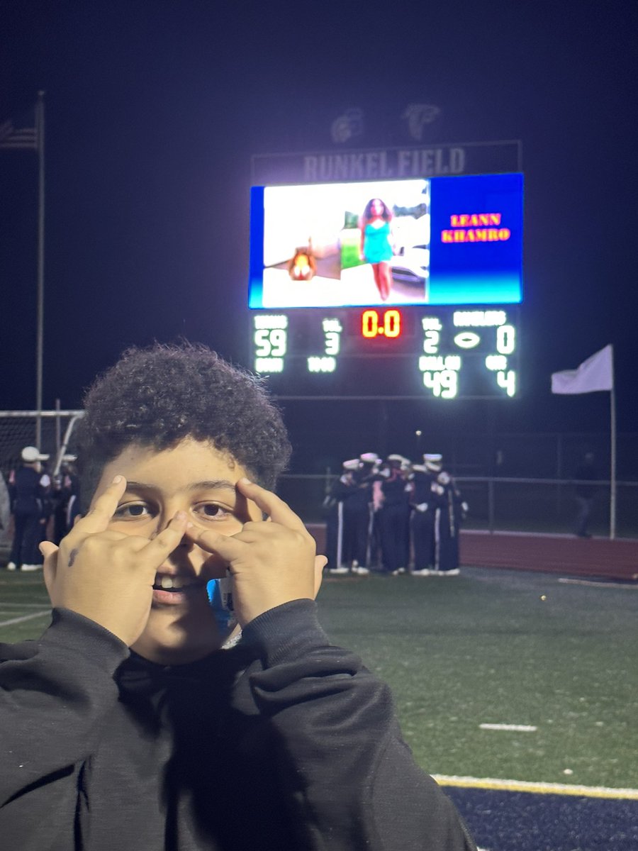 TITANS TAKE HOME ANOTHER DUB FOR OUR LAST HOME GAME OF THE SEASONNN!!! 🩷🤍