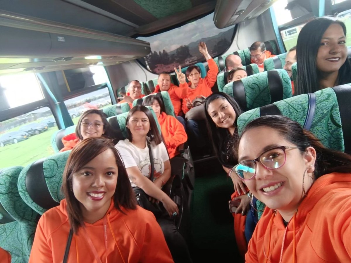 Bogotá, presente en las Jornadas Pedagógicas con motivo de los 150 años  de la fundación de las Misioneras de Nazaret. Comprometidos con la formación de los niños y jóvenes que se educan en el C. Ed. Sagrada Familia <a href="/nazaretglobal/">Nazaret Global Ed</a>