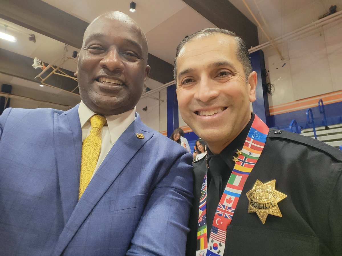 icampcarter's tweet photo. It was very inspiring to meet  @Goldmedaltkd , Santa Clara Assistant Chief Wahid Kazem at the Korean Culture Event. Thank you Grandmaster @LionChoi1  for hosting this amazing event! https://t.co/wxEWlETTM7