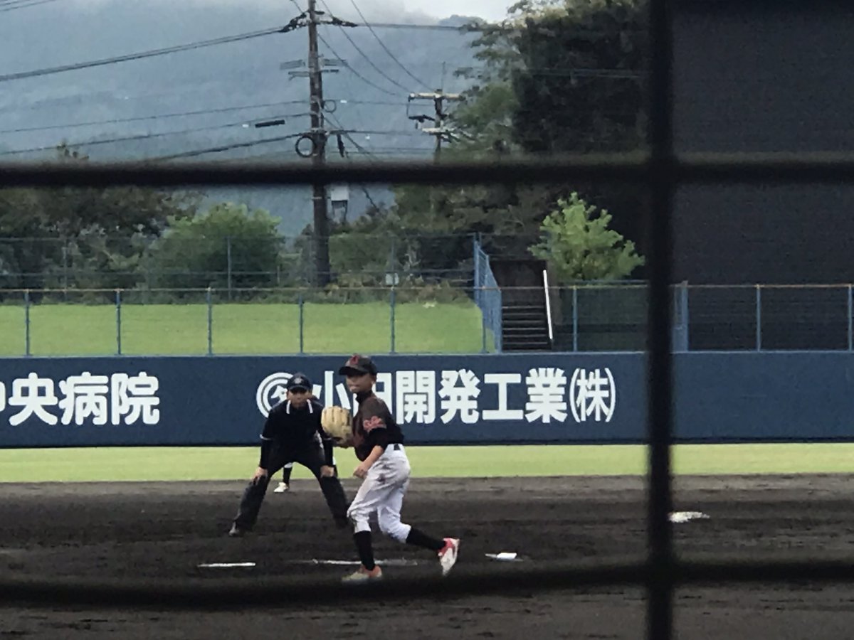 SS_BaseballPark's tweet photo. こんにちは😃
今日は第21回大分県新人学童軟式野球選手権大会⚾️佐伯支部予選が開催されています✨✨✨
今日は3試合となっています。
少し雨天の方が気になりますが💦
今の所開催中です♪
来週の21日はパートの決勝戦になっています。
今日もよろしくお願いします。

＃佐伯中央病院スタジアム🏟 https://t.co/XOKmn6M2Kc