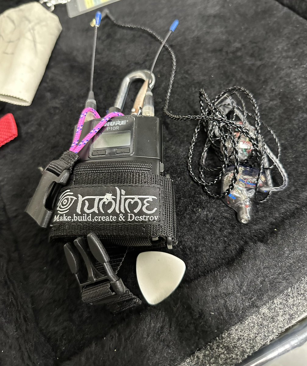 system_of_unity's tweet image. ワイヤレストランスミッターポーチ
イヤモニレシーバーにももちろん最適👍