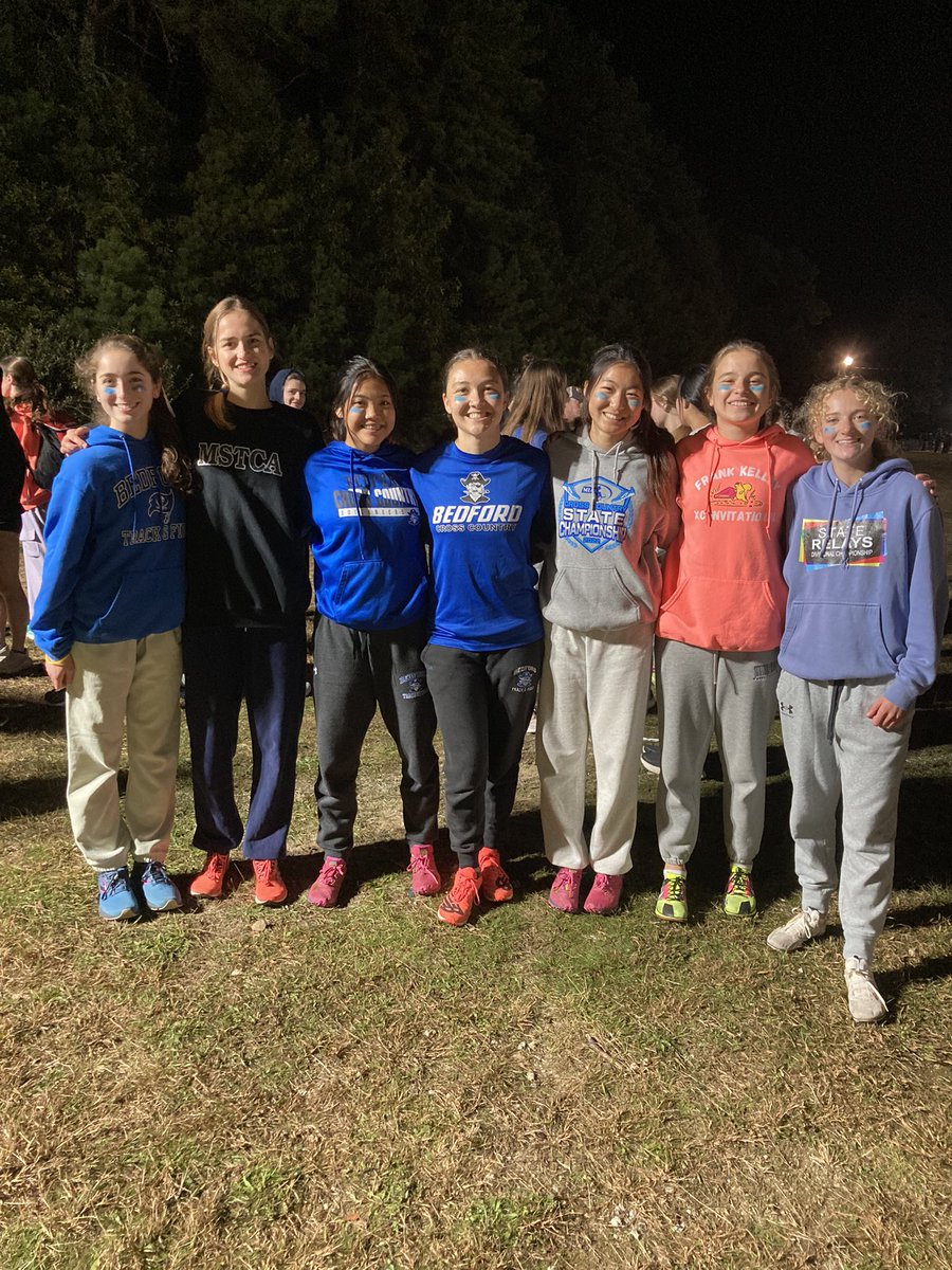 TheRealSwagFlag's tweet photo. Fast times at Twilight. Johnny Garraway 4th in 15:52 with Carter Rauch 17th in 16:24. Sahil Rotella takes 17th among 9th graders. Varsity girls take 6th place of 16 schools, led by Addison Poulter in 25th. Anna Massaro 30th and Elena Protasowicki 68th have huge PRs @BedfordBucs https://t.co/rUQ7nXMknc
