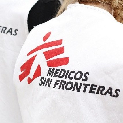 unicorndanvers's tweet photo. sem fronteiras || au supercorp

"Médicos sem fronteiras (MSF) é uma organização humanitária internacional que leva cuidados de saúde a pessoas afetadas por graves crises humanitárias". MSF é comandado por Kara Danvers que recebia a médica Lena Luthor em sua equipe.+ https://t.co/u3UwX6wJR0