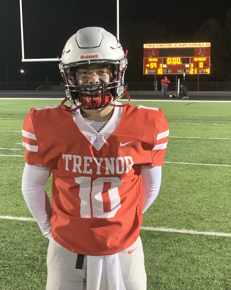Congrats to <a href="/bencasey_10/">Ben Casey</a> for breaking 2 school records tonight. Going 12/16 for 216 yards &amp; 4 TD passes, Ben is now the single season record holder for TD passes (20) &amp; passing yards (1,450). Both records had been held by Nate Hill since 2015. <a href="/TreynorNation/">Treynor Nation</a> <a href="/KMASports/">KMA Sports</a> <a href="/IHSAA/">IHSAA</a>