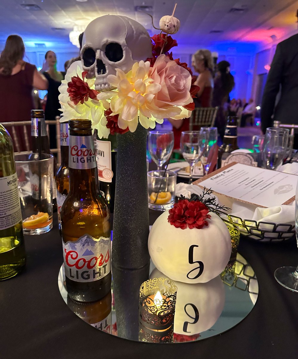 Wedding fun!!🥂🎃#FridayThe13th #HappyOctober