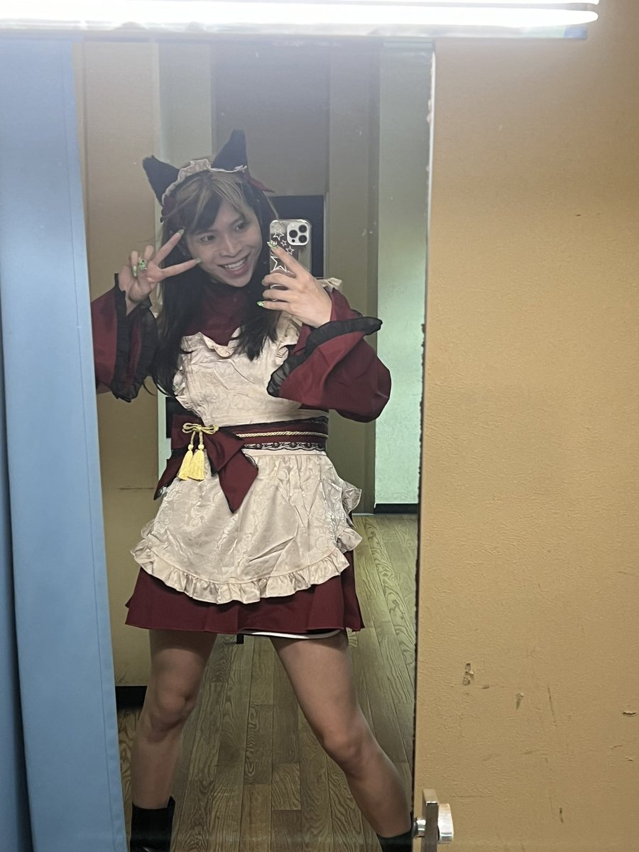gin__sym's tweet photo. ふう💦危ね〜💦メイク習得してて良かった〜💦 https://t.co/UKvWA8nwfM
