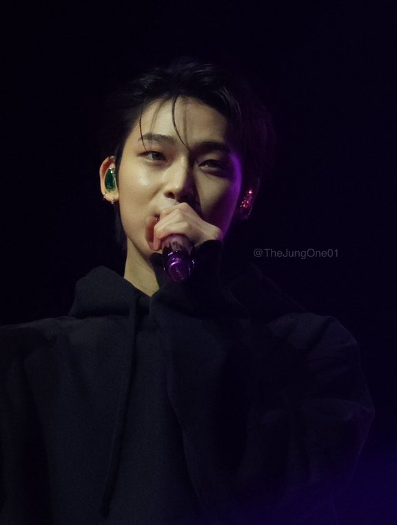 ชีวิตแลกชีวิตกับพี่แวว.