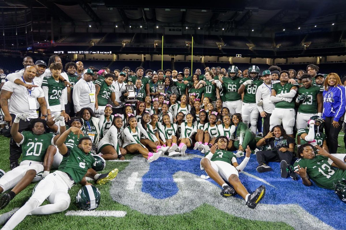Detroitk12's tweet photo. Congratulations @Detroit_CTFB @CTFIREDUP PSL Blue Division Champs!

#DPSCDProud https://t.co/Eqe787pcQK