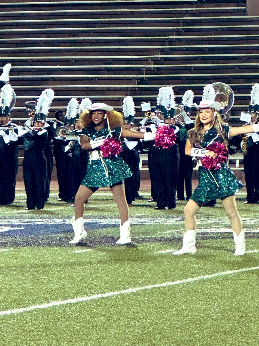 GCarrabineBryan's tweet image. @RudderDance #RangeRettes shined tonight &amp;amp; the @DavilaMS_BISD Texans Drill Team made the night even better! #DrillTeam #Dance #FridayNightLights #ThankYouDirectors