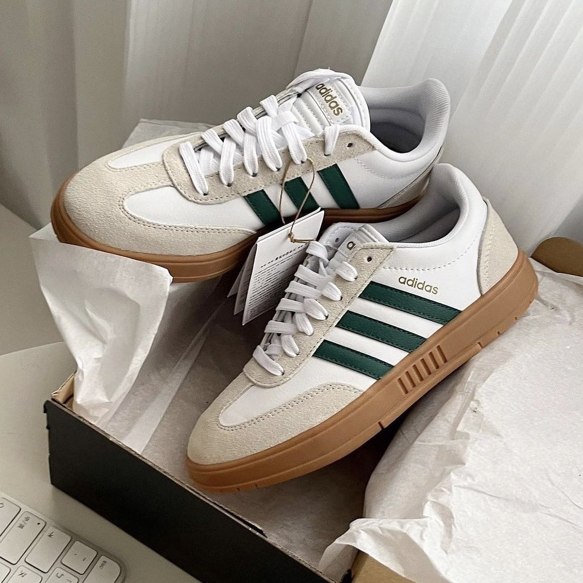 Pre_wish's tweet image. 〰️✨ กลับมาแล้ววว #adidas 〰️☁️🤍 GRADAS ก็แทน Samba ได้อยู่พี่สาว สวยยย ราคาดีด้วย! 

Pre-order

🏷️price: 3290.-
〰️มัดจำได้
🛒line shopping available 
🩶วัดความยาวเท้าเป็น Cm

#พรีเกาหลี #พรีออเดอร์เกาหลี #addidas #addidasshoes