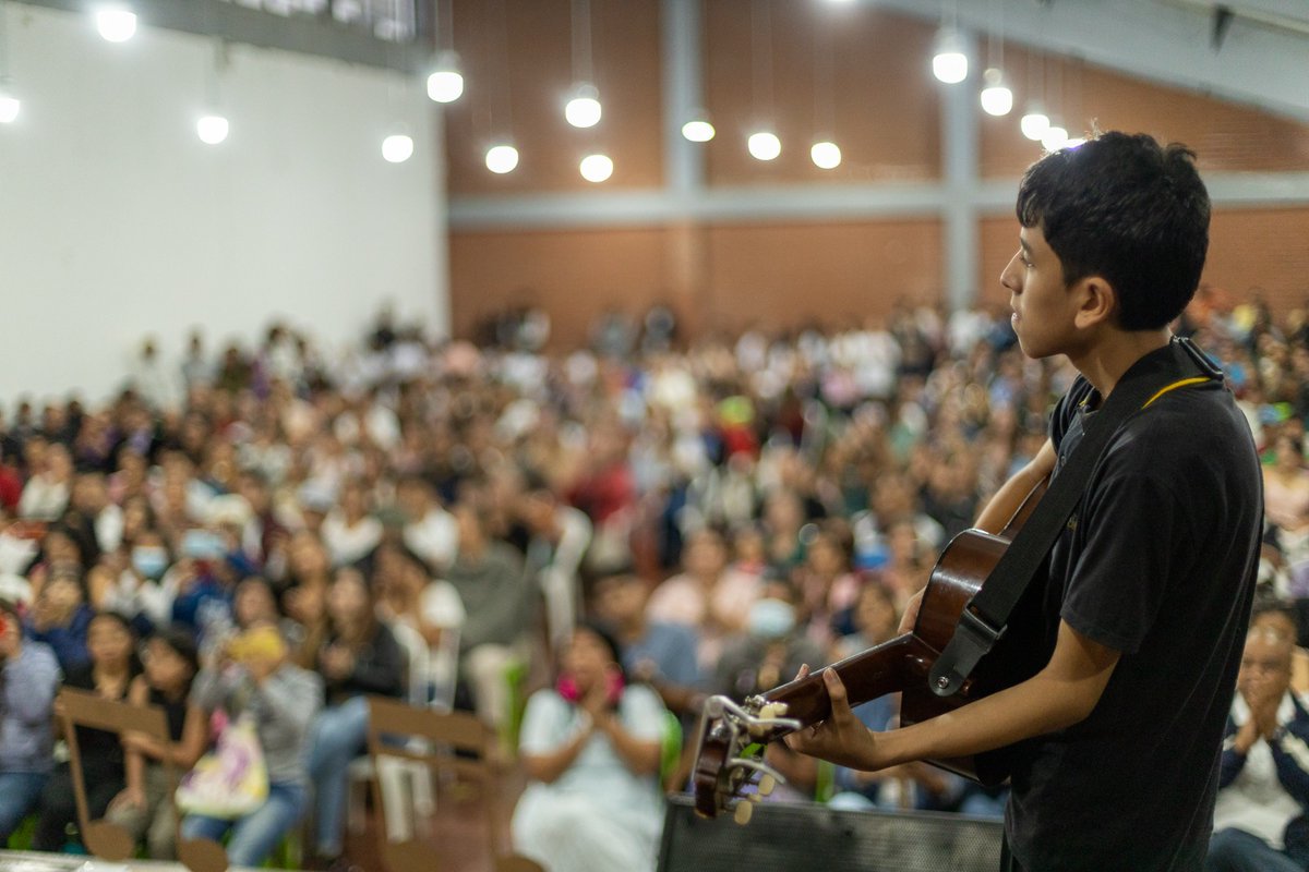 jclopezcastri's tweet photo. 🎼👏🏼 ¡Que orgullo. En Popayán tenemos talentos excepcionales!

Disfrutamos de un gran concierto de la Escuela Municipal de Música. Hicimos realidad este proyecto que ha beneficiado a más de 600 niños y niñas. https://t.co/5P53RNH7VX