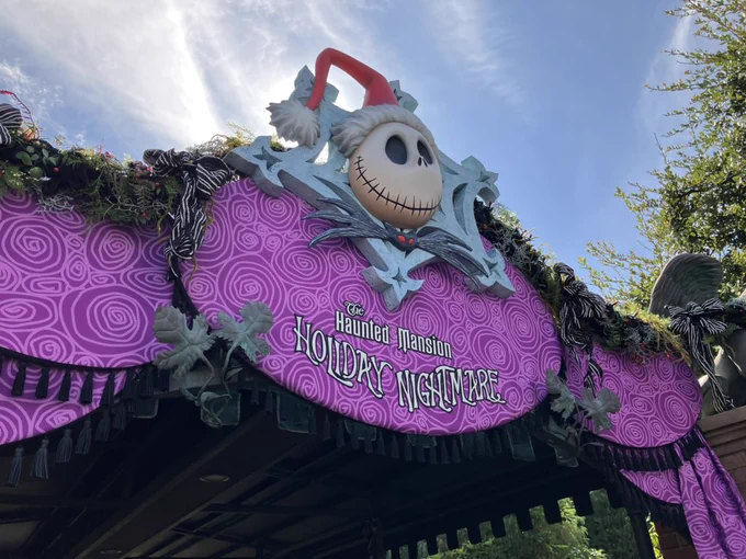 フォロワーとディズニーデートしてます