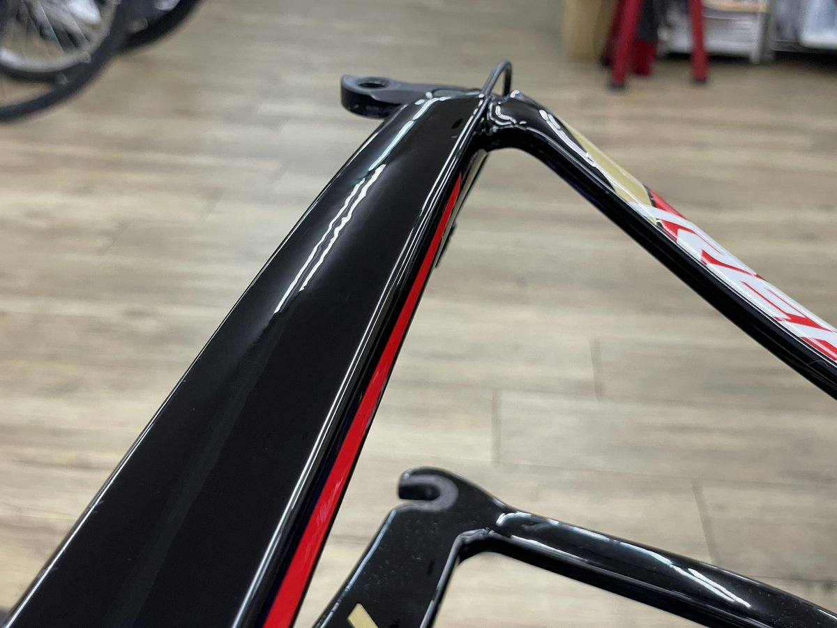 kanzakisenri's tweet image. MERIDA REACTOさんのオーバーホール。
ガラスコーティング施工前に、フレームをしっかり磨いて傷を目立たないようにしました。
#MERIDA #REACTO