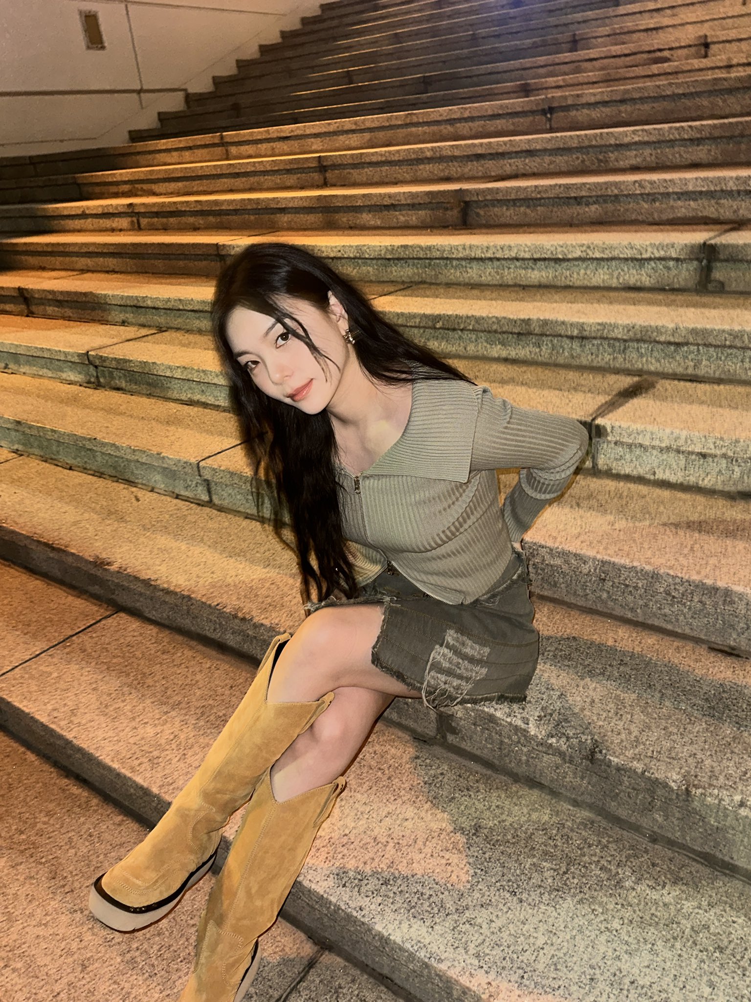 F8XuiBdbsAA5g9_?format=jpg&name=large