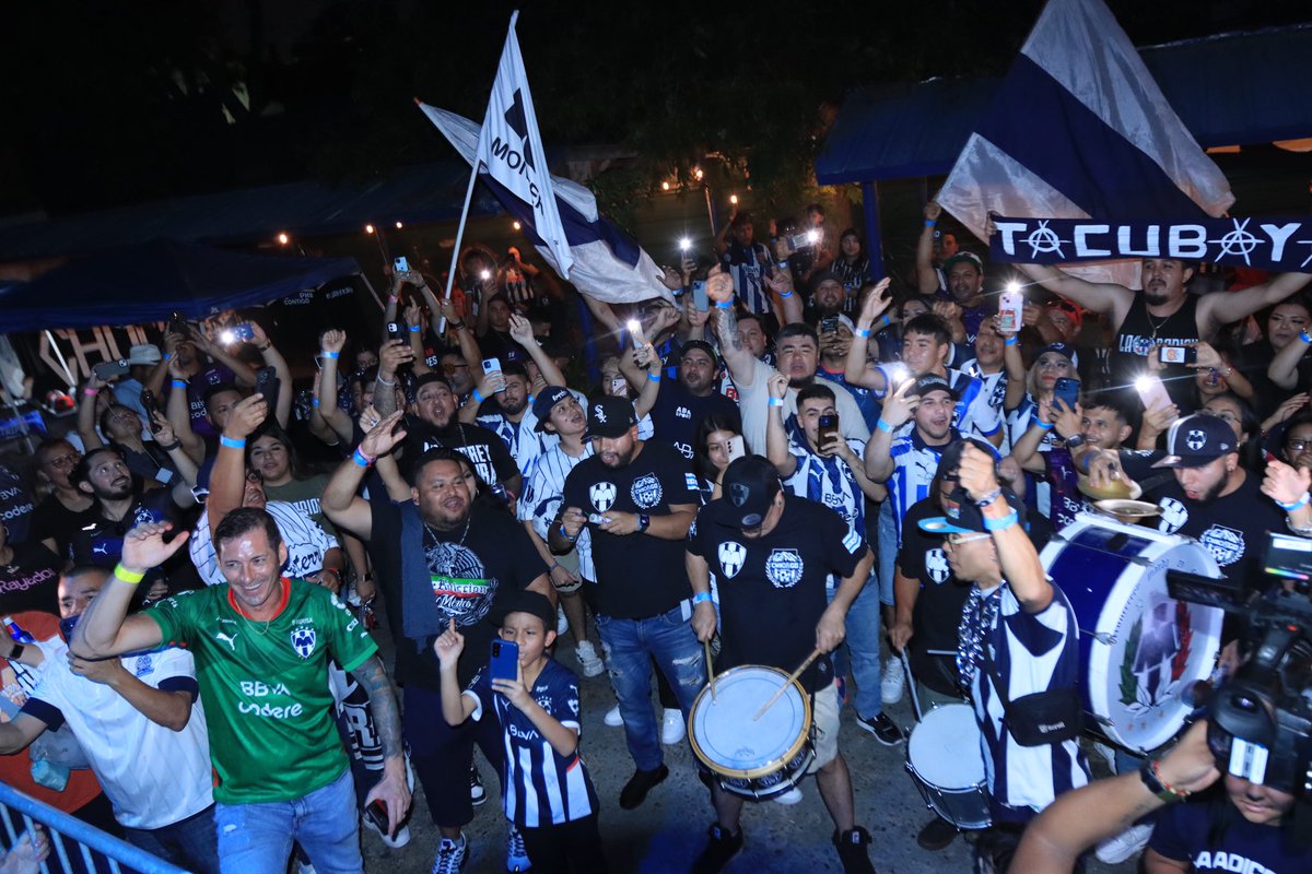 WeAreRayados's tweet photo. A great atmosphere with our fans at the #RayadosFest in Houston! 🤠🇺🇸 https://t.co/njqbcteUEL