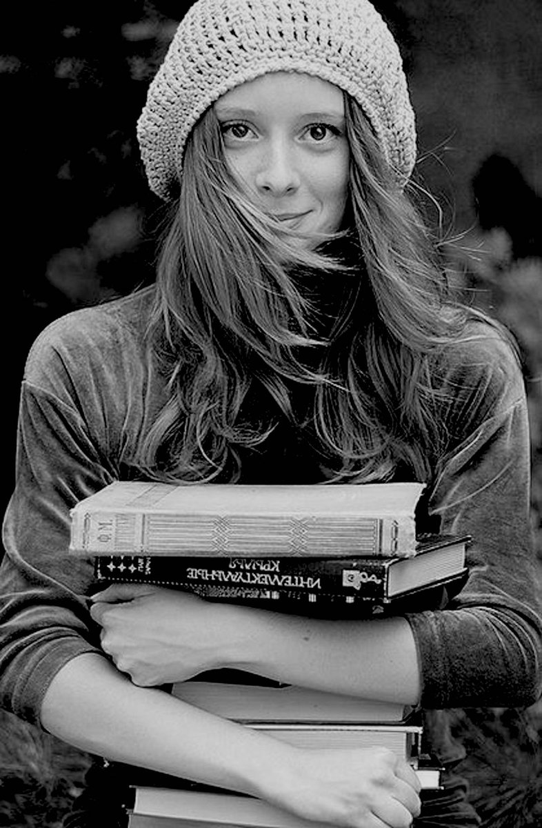 Stephanie Lisa Tara tweet media