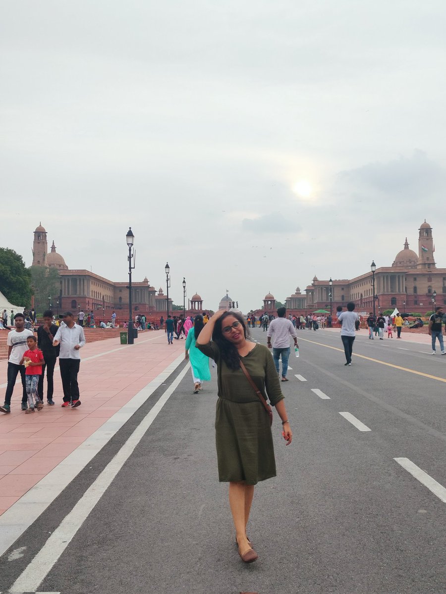 Priya_pentweet's tweet image. एलन मस्क का कमाल देखिये,

इस फोटो को लाइक करने पर आग दिखाई देगी!  ❤‍🔥
@elonmusk 
#newdeature #likebutton