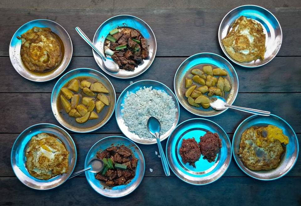 Indulging in the exquisite flavors of Newari Khaja Set in the heart of Patan, Nepal. 🍛✨ 

#NewariKhajaSet #PatanFoodie #NepaliCuisine #LocalFlavors #CulinaryExploration #DeliciousJourney #FoodLover #TasteOfNepal #iflytonepal #iflynp #iflynepal

Photo. Bishal Humagain