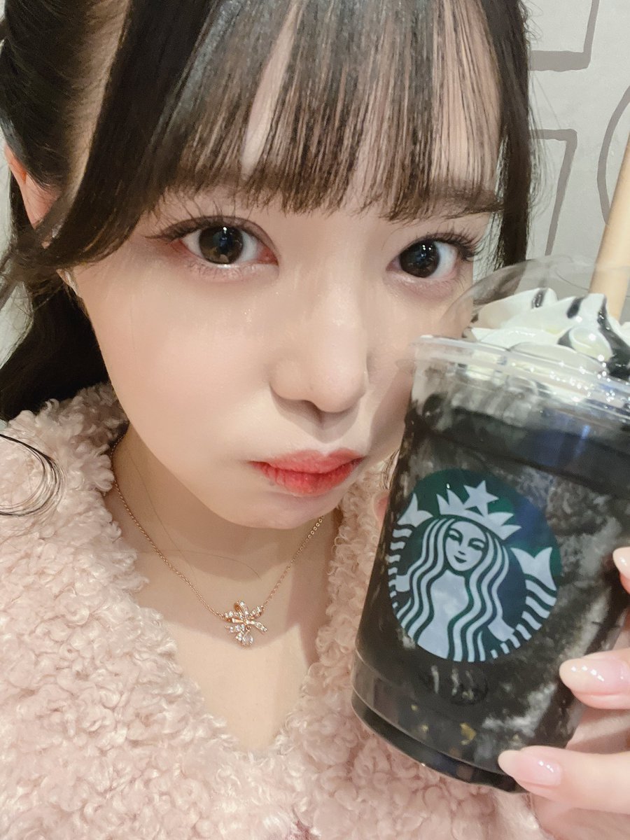 まっくろ🖤🎃
おさつバター返して；； https://t.co/Ej8LDAhinx
