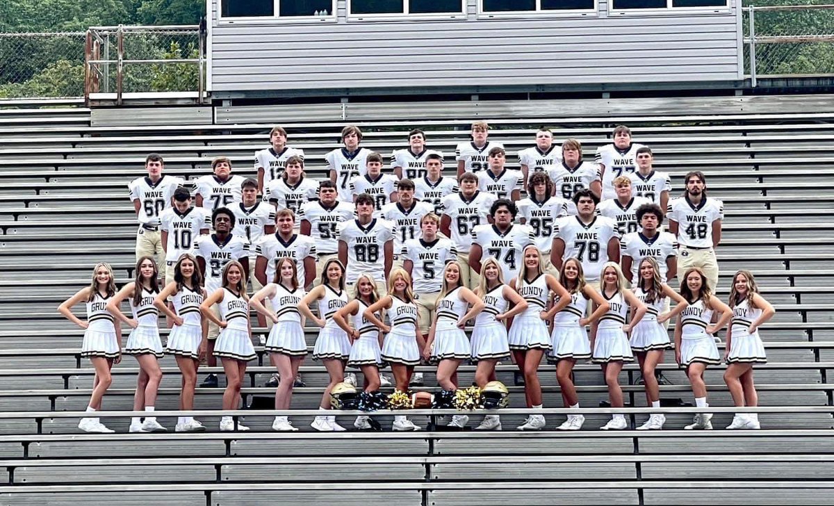grundy_high's tweet photo. Congratulations Golden Wave! Black Diamond District Champions! 💙💛🏆 https://t.co/r6naA0X7Dy