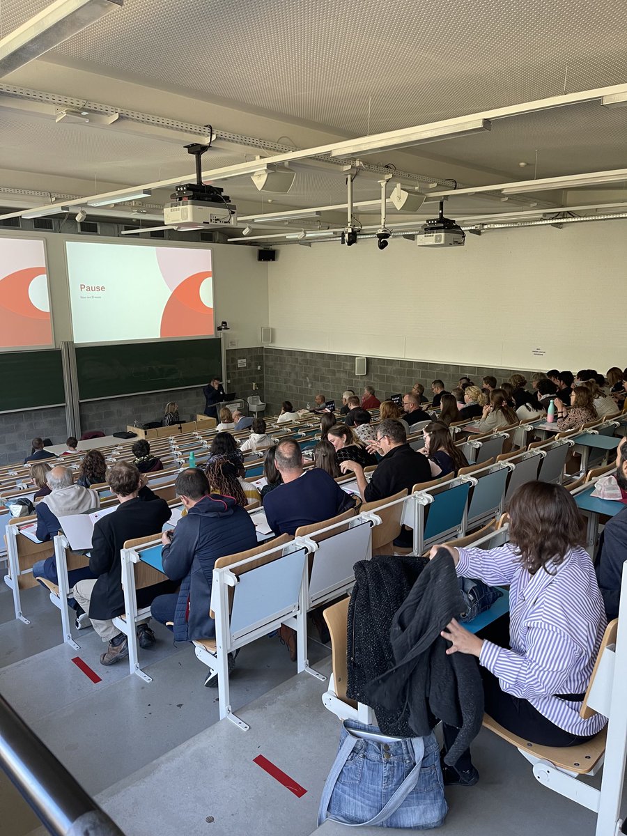 ericbalate's tweet image. 7eme symposium des #amisdesaveugles #vriendenderblinden  en collaboration avec l’#Umons  : je ne vois pas je vois je bouge et dans quelle société