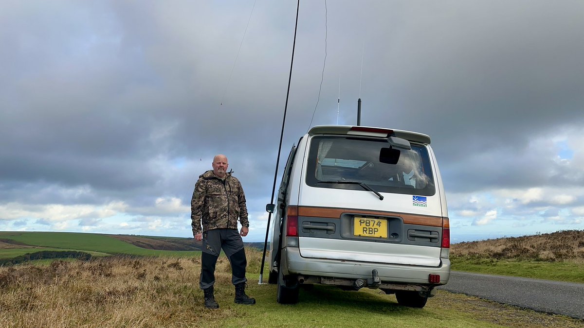 M0IAX's tweet image. Ive put up my linked dipole, on 40m #JS8Call for a while. Sat in the car out of the wind and rain though!