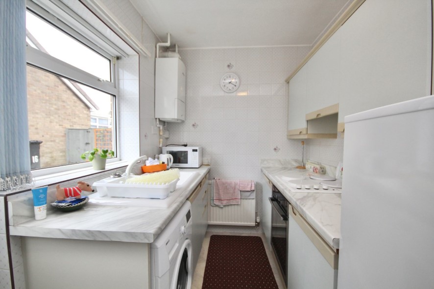 auctionhousene's tweet image. Turn 'house hunting' into 'home finding' on Faverdale Avenue! 💖

Tucked away in a popular #Acklam cul-de-sac, you'll find this fantastic 2 bedroom semi-detached #bungalow. Guide price: £95,000+, find out more today: brnw.ch/21wDvYG