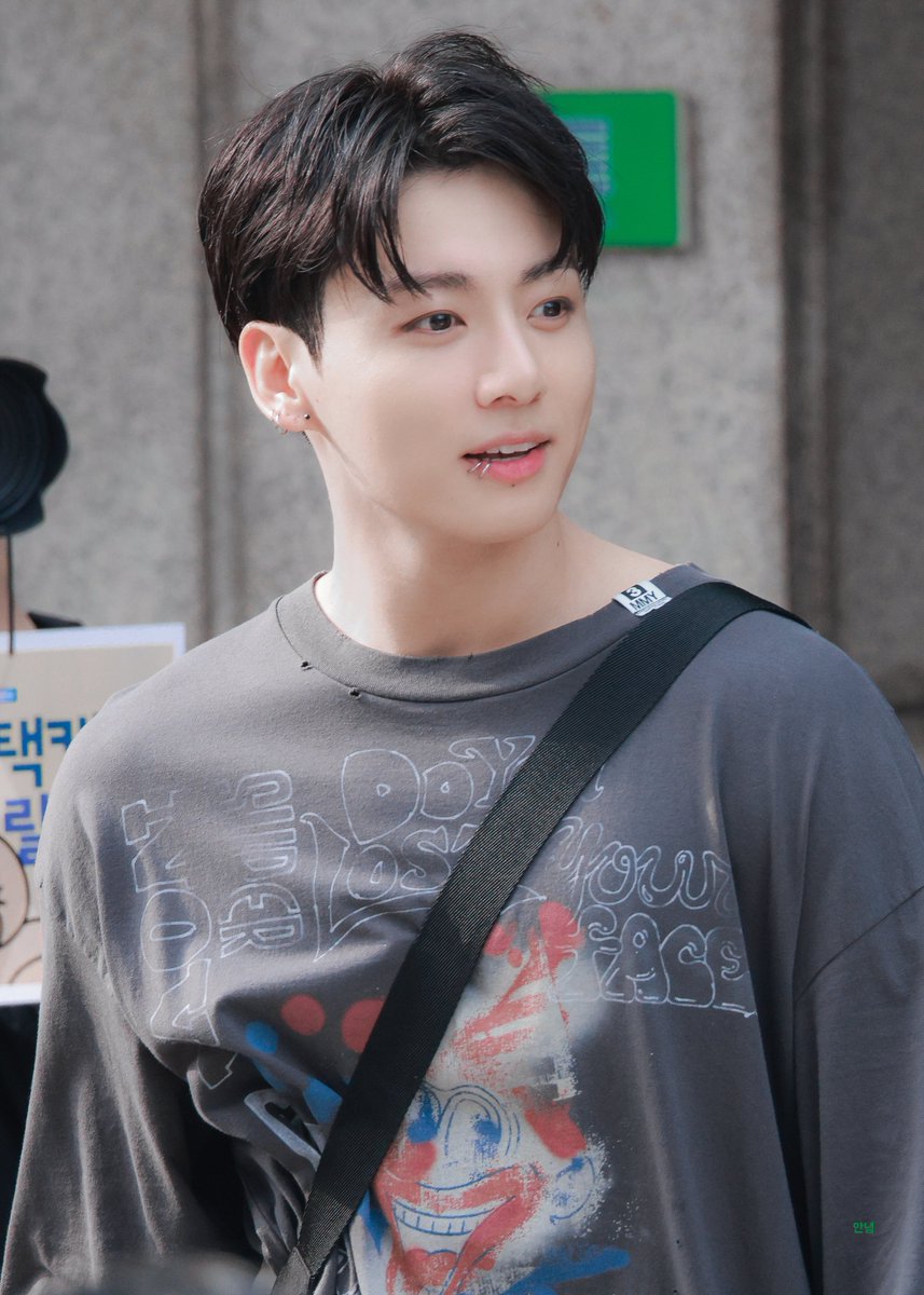 안녕.97 tweet media