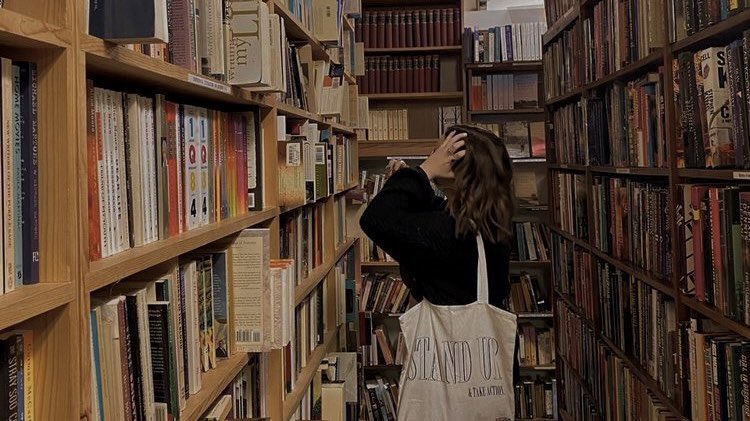 malusokay's tweet photo. Bookstore and coffee dates ☕️ https://t.co/vMUOduVAcP