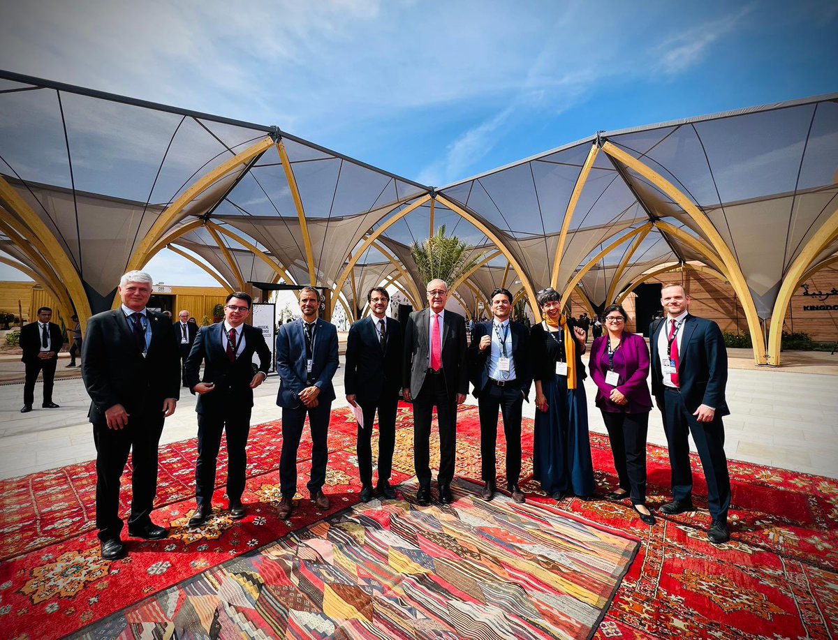 SwissAmbWB's tweet photo. As the Annual Meetings draw to a close, we warmly thank our #Governor and Head of delegation, @ParmelinG🙏
Your messages have been heard loud and clear. Switzerland🇨🇭 plays an important and constructive role in supporting the @WorldBank’s #EvolutionRoadmap.
@DefrWbf @SwissMFA https://t.co/h3y0sz2xbH
