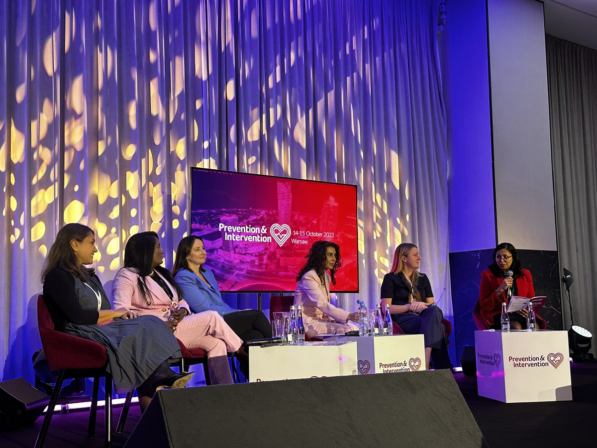 🎯 <a href="/WomenAs1/">Women As One</a> team on the panel for <a href="/CVPrevInterv/">CVPrevInterv</a> : <a href="/ShrillaB/">Dr Shrilla Banerjee MD FRCP 💙</a> <a href="/VijayKunadian/">Professor Vijay Kunadian</a> <a href="/DrMarthaGulati/">Dr. Martha Gulati ♥️🫀❤️‍🩹🇨🇦</a> @rebeccaortega30 #AnnsSadowskaSegit &amp; the bravest #SheForShe of all &amp; my #shero THE <a href="/DrMartaBande/">Marta Bande</a> – the #WIC who took the big leap from 🔝 #IC to <a href="/BSCCardiology/">BostonSci Cardiology</a> 🤩

<a href="/mirvatalasnag/">MIЯVΛƬ #IC ༄ ｡°</a>