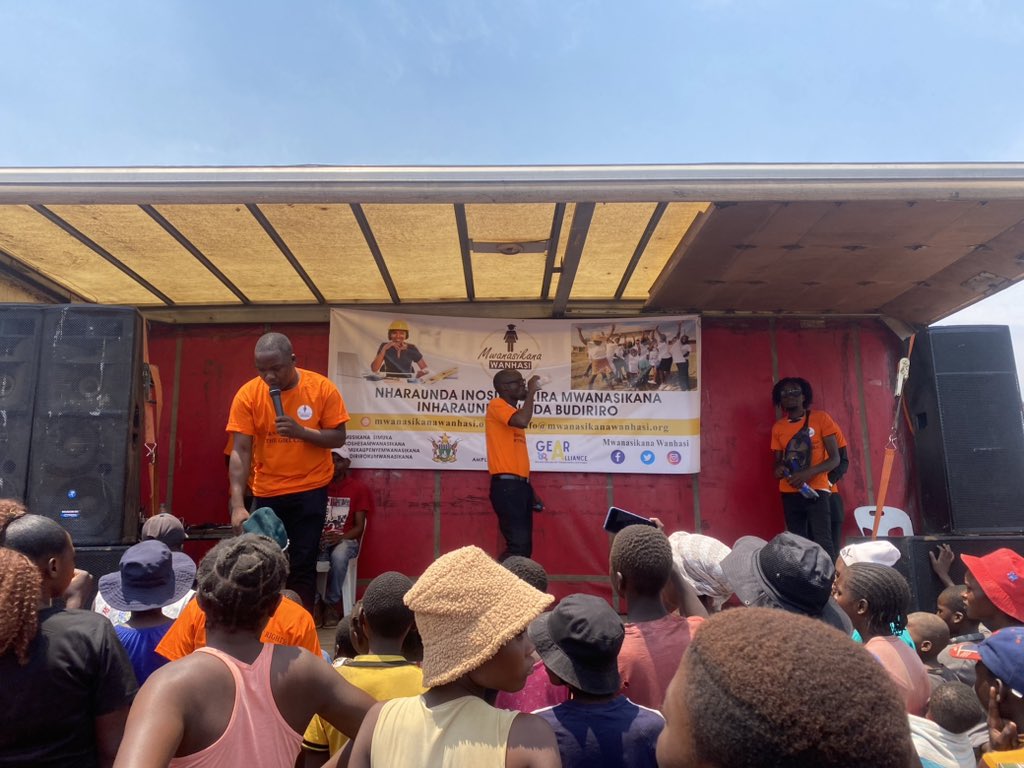 MwanasikanaW's tweet image. Yesterday Mwanasika Wanhasi held a health fair in collaboration with other stakeholders also commemorating the International Day of the Girl Child which was on the 11th of October 2023.

@Saywhat
@AmplifyChange
@LADEVZIM