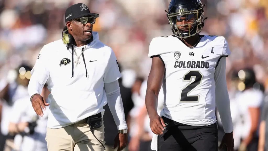 Biggest Choke #ColoradoBuffaloes with 29 -0 at halftime vs a 1-4 #StanfordCardinal team and loss 46-43 at home 🤣  the Story is over ‼️🥴