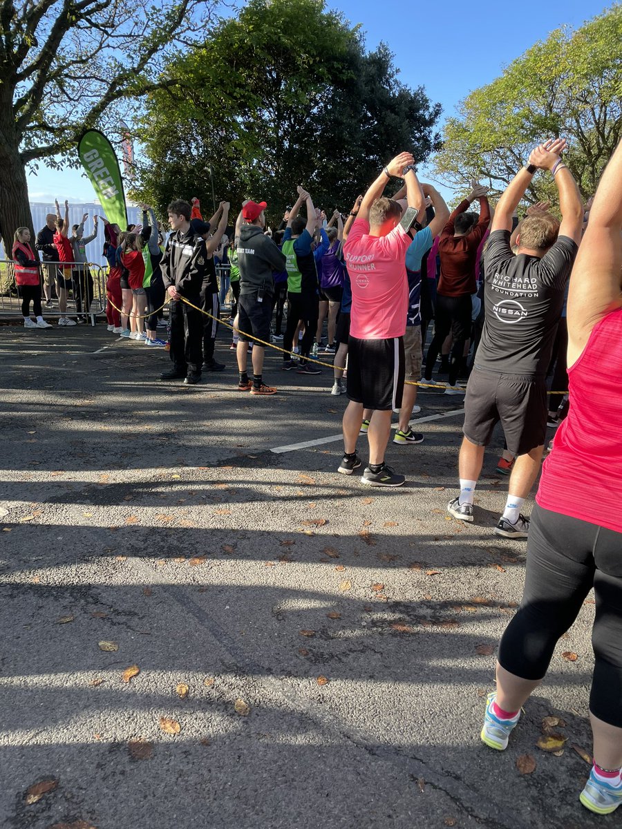 Cracking morning ☀️in Portsmouth for the <a href="/greatruns/">Great Runs</a> South 5km run.

5 runners taking part for the <a href="/Whitehead_Found/">The Richard Whitehead Foundation</a> as part of the ‘Supported Runner’ project.

Pob lwc pawb 

#greatsouthrun