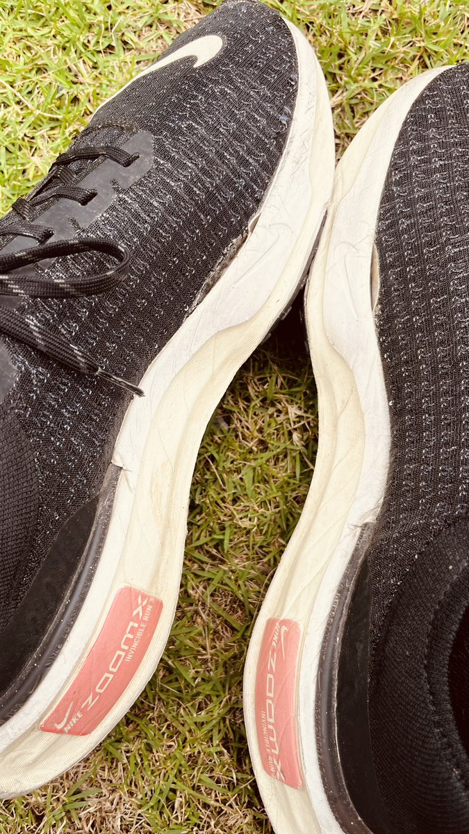 GlobalTravelCpl's tweet photo. @Nike hey my $200 running shoes are coming apart after 5 months of wear!? I thought this version sucked but now I know this v3 is absolute crap! #runtheworld not in #Nike give me my money back! 👎🏻👎🏻👎🏻 https://t.co/ImXhkOF16f