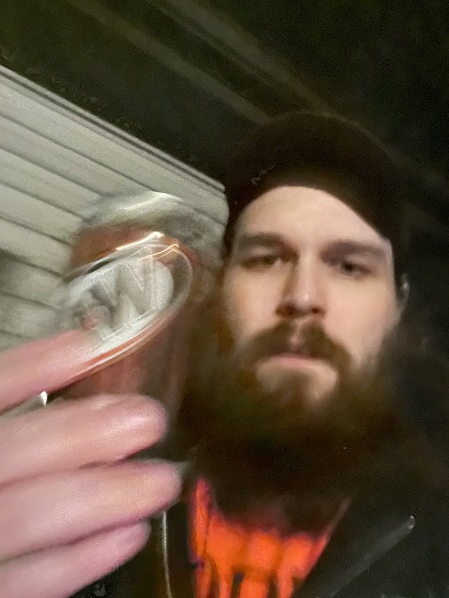 cooljasonmelton's tweet photo. Happy root beer Friday! I’m out in Michigan right now #rootbeerfriday https://t.co/Nz4I3VUW1x