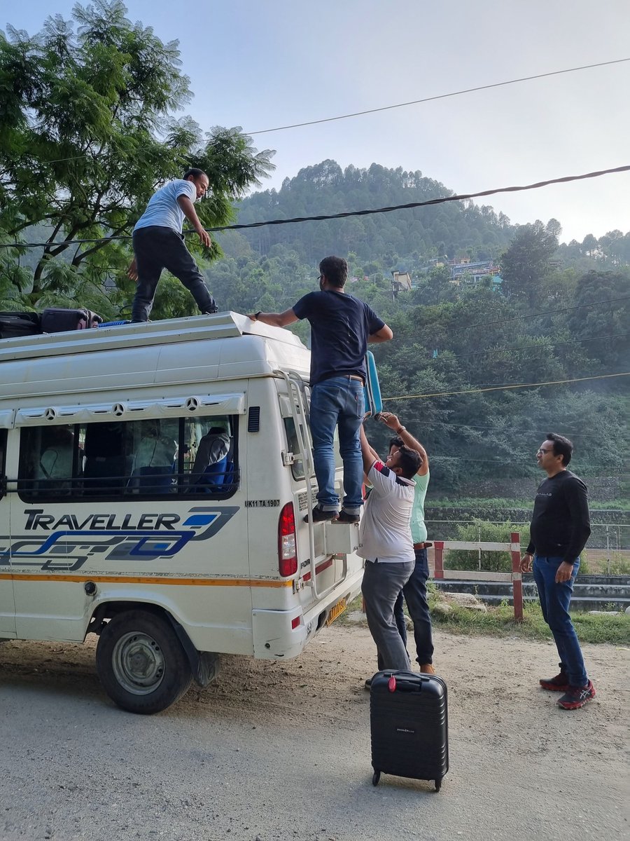Adhunik_Treks's tweet image. Packing dreams, laughter, and a whole lot of adventure onto our journey-mobile! 🚐✨ Loading up for a ride into the heart of the Himalayas with these incredible souls. Who's ready for the road trip of a lifetime? 🌄🎒 #OnTheRoadAgain #AdventureLoading #JourneyTogether