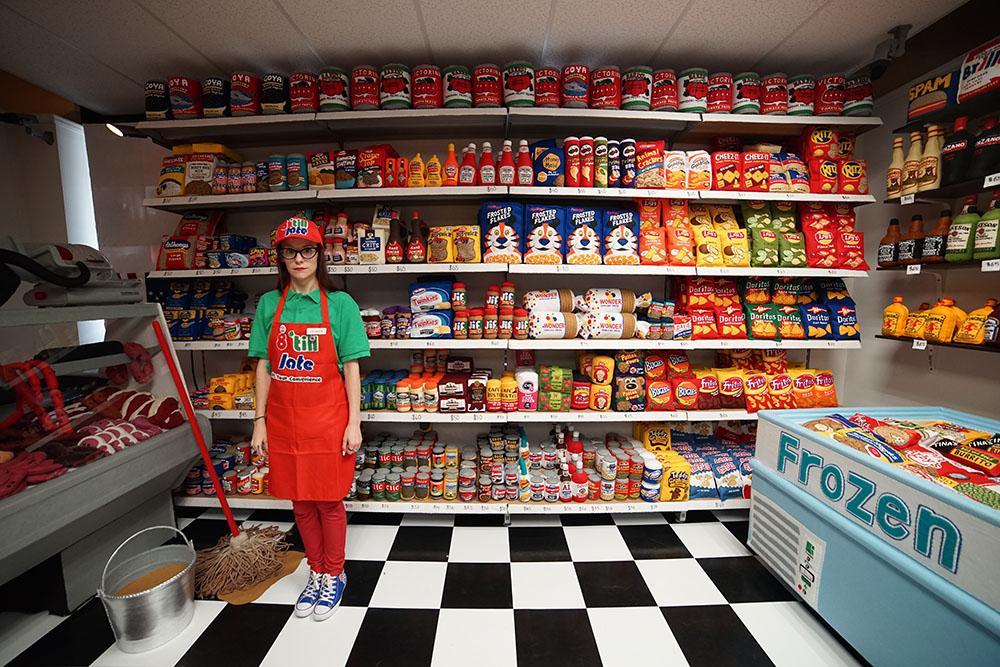 womensart1's tweet photo. Artist and 'feltist' Lucy Sparrow opened an entire store of handmade felt products in NYC and London  #WomensArt https://t.co/qR2xQfRIul