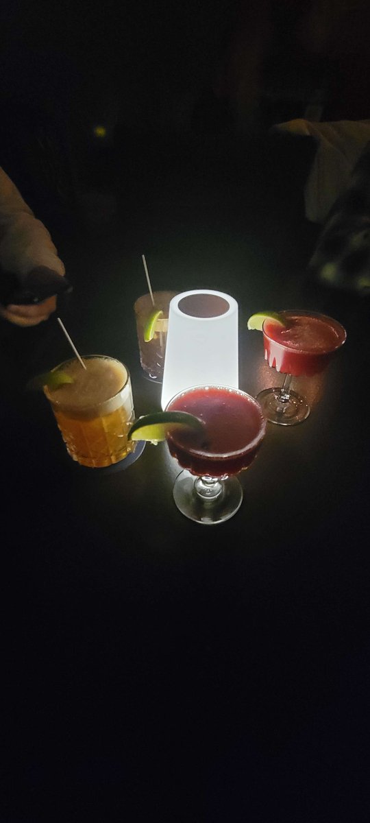 SmolOshino's tweet image. This has got to be the BEST birthday i've ever spent. I got to meet amazing friends, explore the city and discover so many new things. It's a shame to see most of them head back but there's always the future! 💕