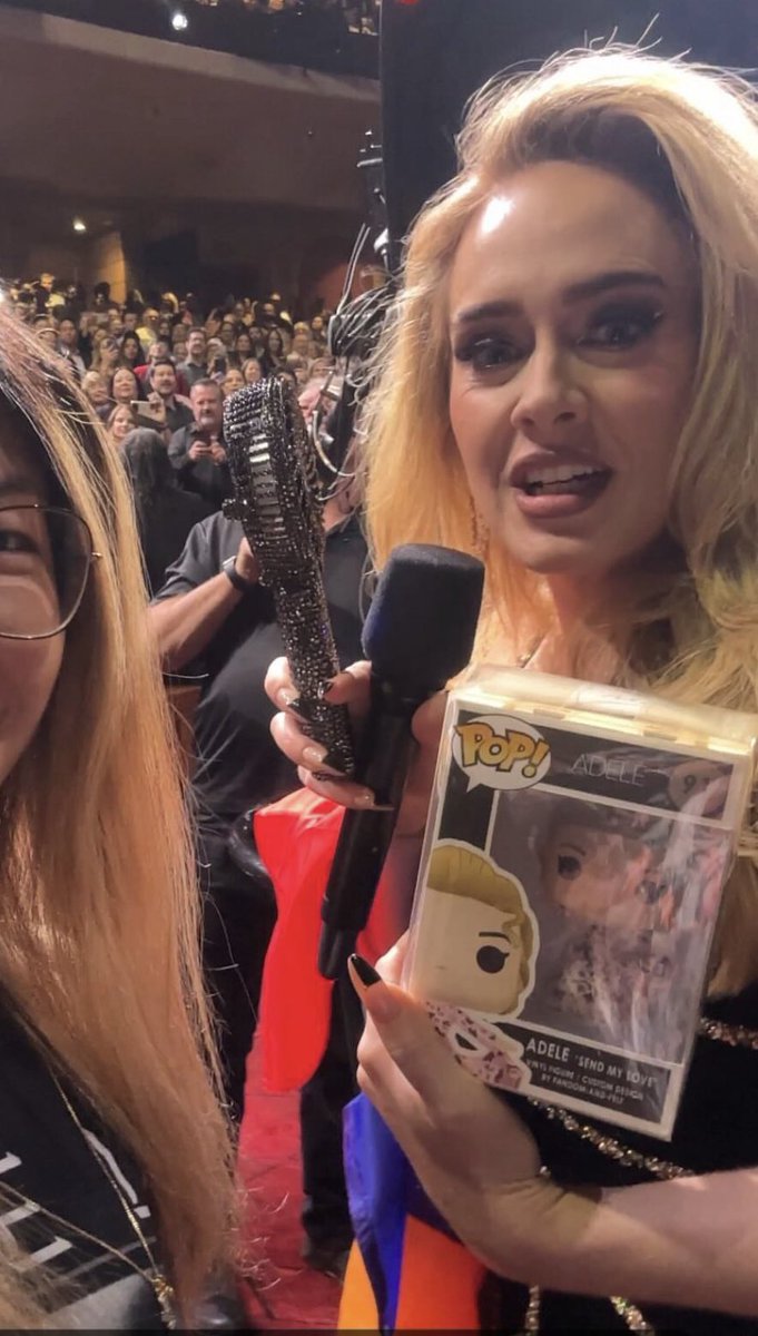 adkinslauriee's tweet image. #WeekendsWithAdele