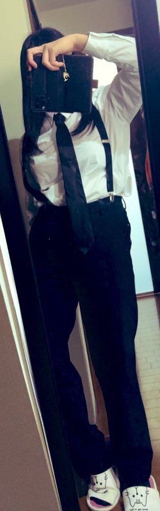 #アイコンと中の人の写真貼るとRTといいねブワアアァって伸びるらしい
こんな奴。