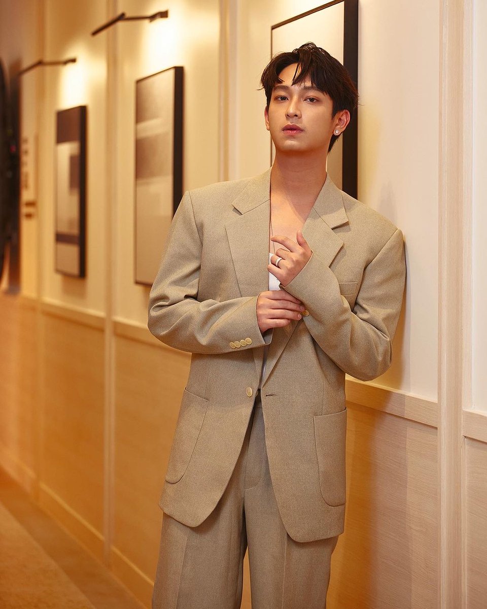 ppe2003perth's tweet photo. เพิร์ธชิม่อน 🖤💛🔥🔥
Cr. IG donking______
🖇https://t.co/oI3MCDZEqJ
#KDPPE #PerthTanapon
#เพิร์ธชิม่อน #PerthChimon
#ChimonWachirawit
#HugmagxPerthChimon https://t.co/Qts030iWMA