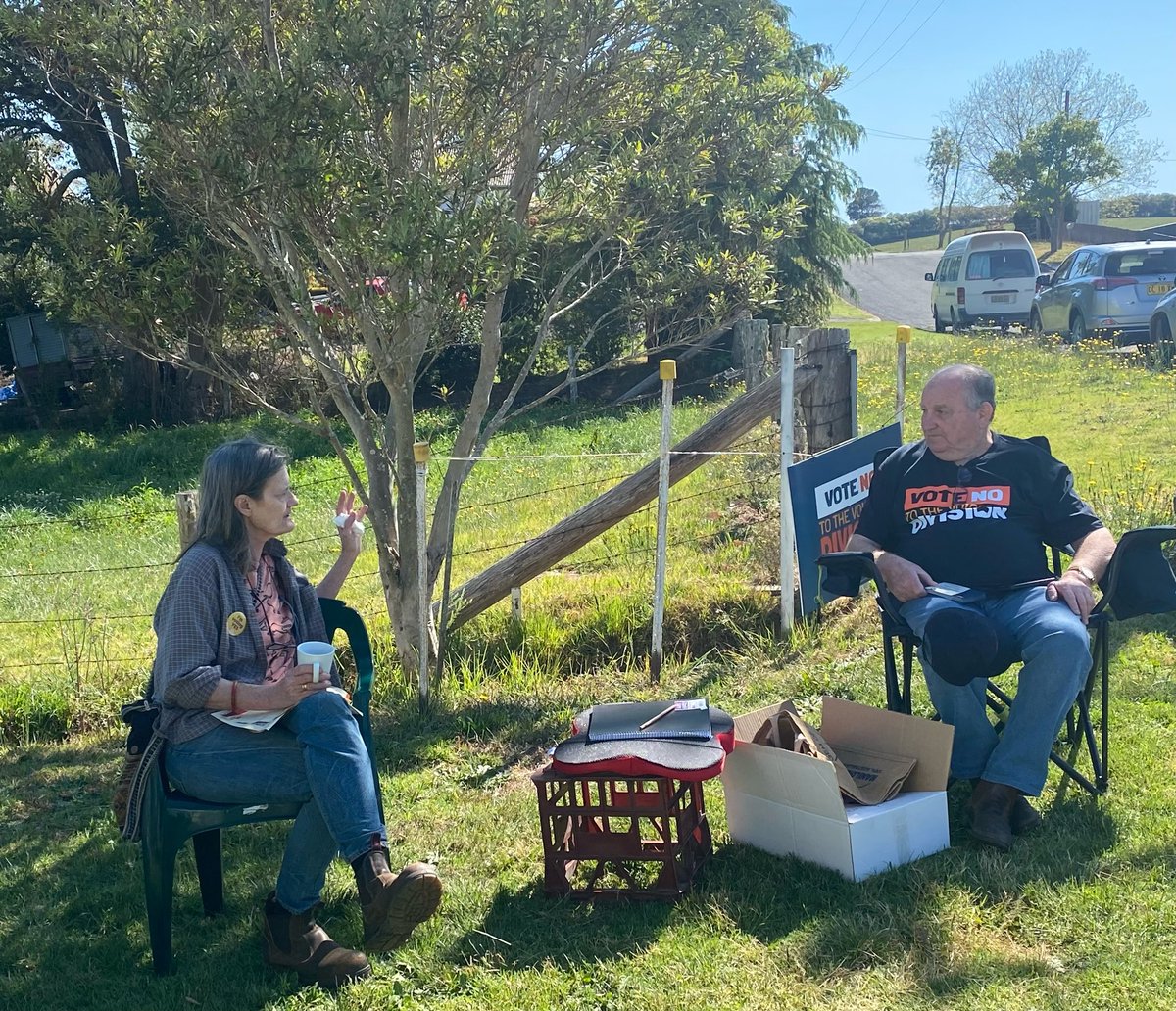 margokingston1's tweet photo. 6. John is a Nat from Port Macquarie - no local No volunteers, but everyone at the #Comboyne booth knew exactly how they’d vote. Thrilled that 5 people took the #Yes23 HTV - John’s was much more popular. We enjoyed each other’s company and I hope we stay in touch.
#LyneVotes https://t.co/HObLbv9ehQ