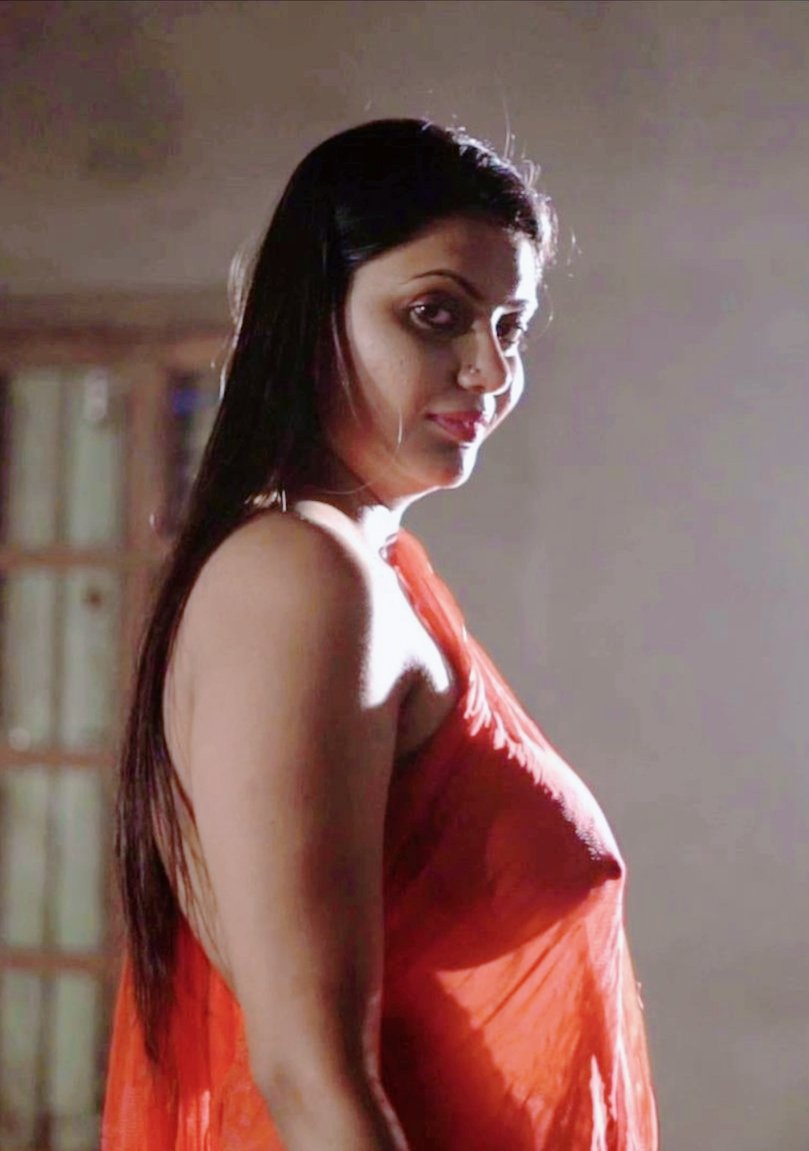 KhaladK46832730's tweet photo. @Kajalraj87 I need the tenderness of your breasts https://t.co/YjrN8O255z