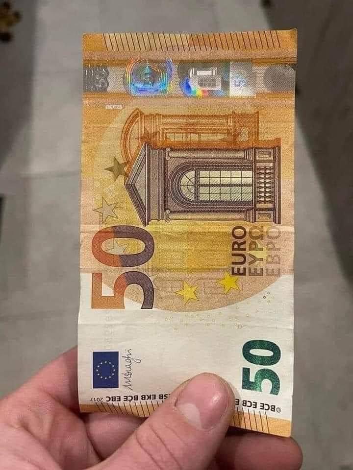 Ich werde wieder mehr bar bezahlen. 

Ich hatte noch nie darüber nachgedacht, aber einfach mal hier unten lesen 
👇👇👇👇👇👇👇

Und dann denkst du wow was für ein Chaos. 

Sei vorsichtig und zahle mehr in bar. 

Warum sollten wir überall mit Bargeld bezahlen anstatt mit