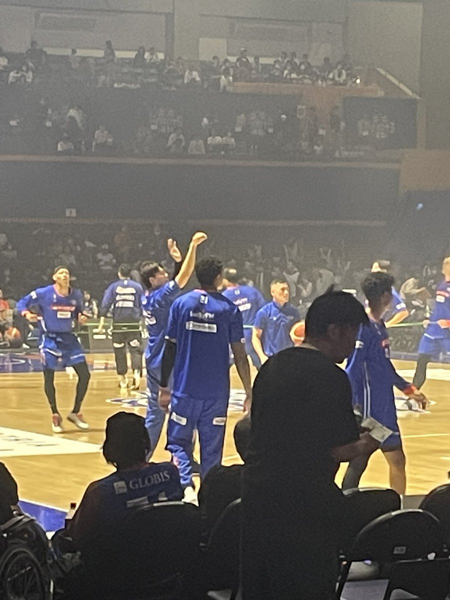 takura_graffty's tweet photo. 画質鬼悪いけどヒサタケがエリックのウェア着てて泣ける😭😭😭
#FightWith21 https://t.co/dIoguJQDQM