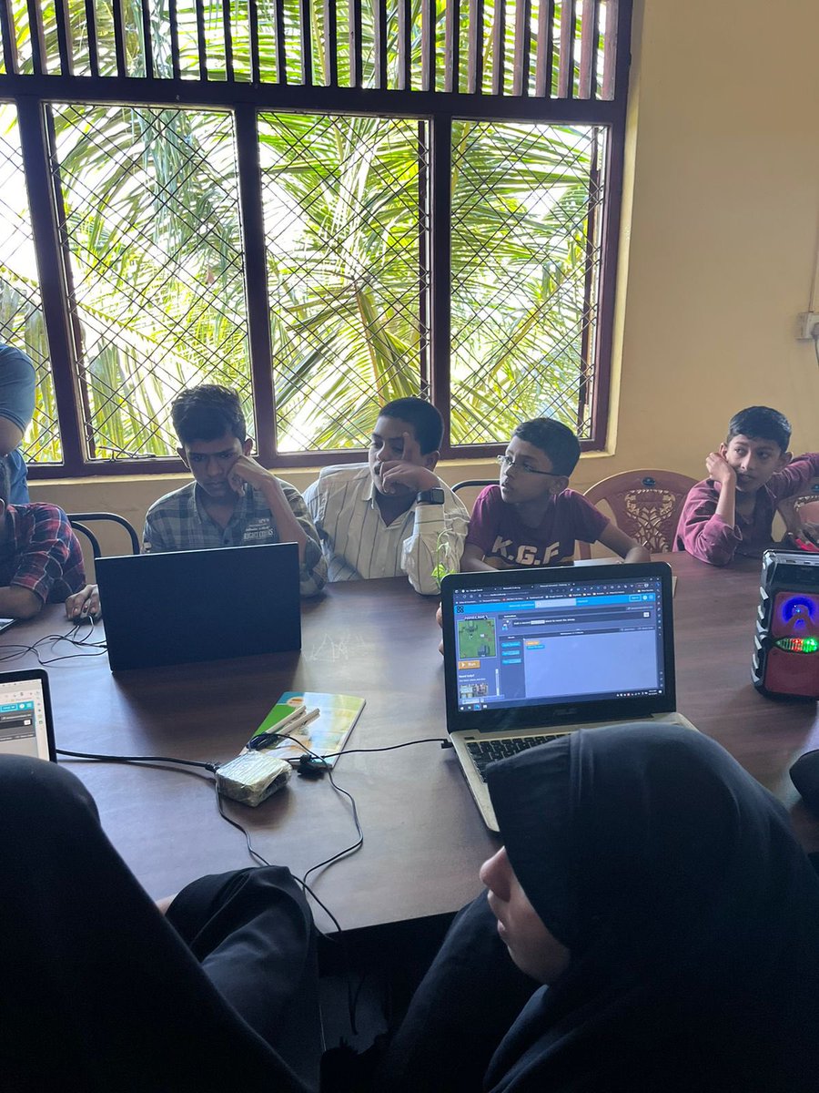stemuplk's tweet image. CoderDojo @ Eravur Public Library, Baticaloa District - October, 2023
#lka #codeorg #CoderDojo #SLTMOBITEL #STEMUP