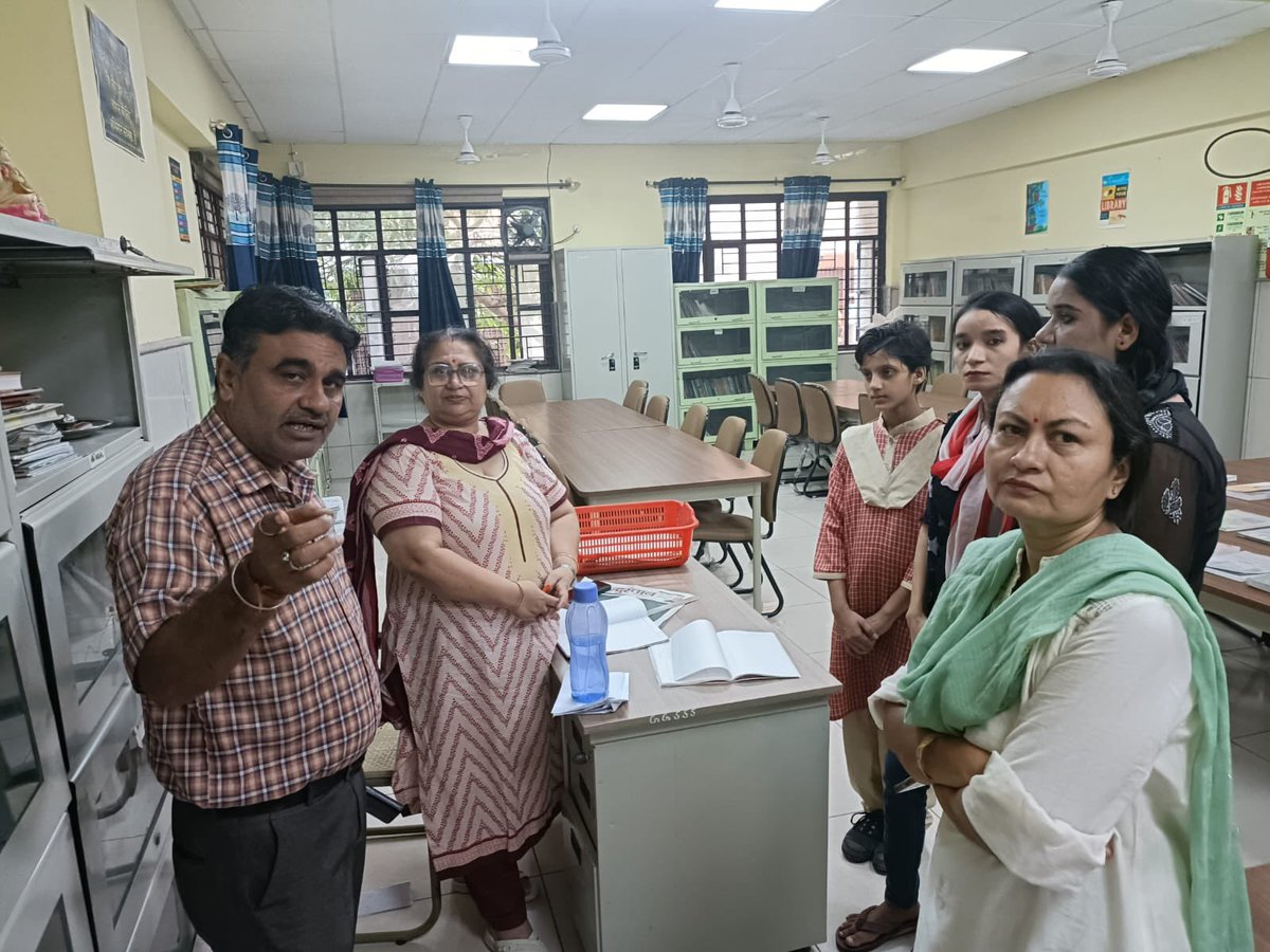 G1515030's tweet photo. MEGA PTM 2023
When parent and teachers work together, children thrive. For that both coming together to contribute on second day of Mega PTM…
#MegaPTM #14Oct2023
@Dir_Education @AtishiAAP @gupta_iitdelhi @Lalit_2Help https://t.co/NIf2pnQEbV